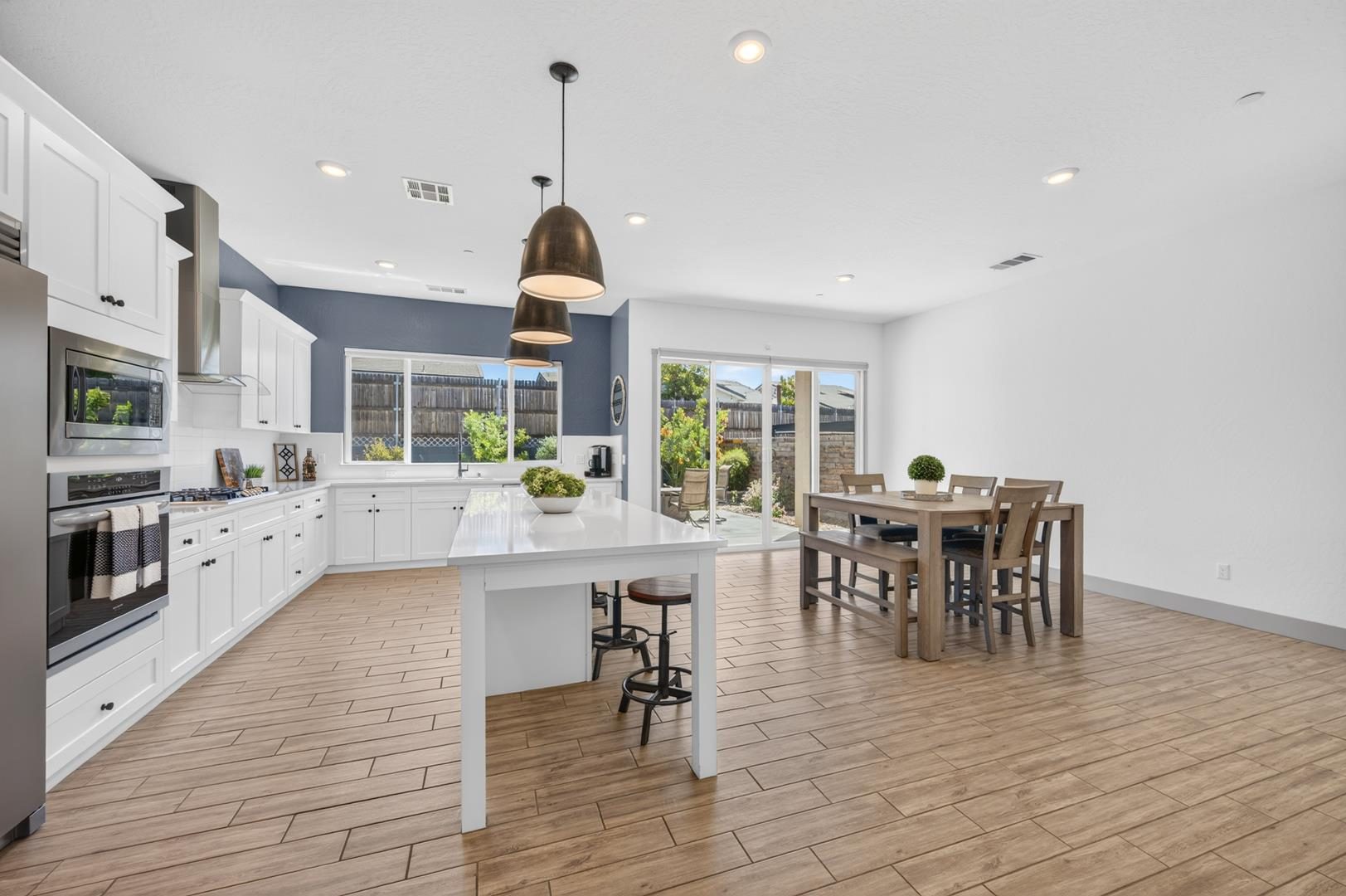 Madera listing photograph 3